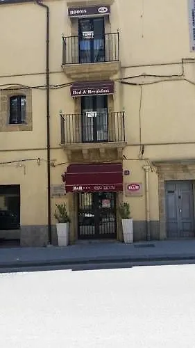 B&B Regina Carolina 칼타기론 게스트하우스